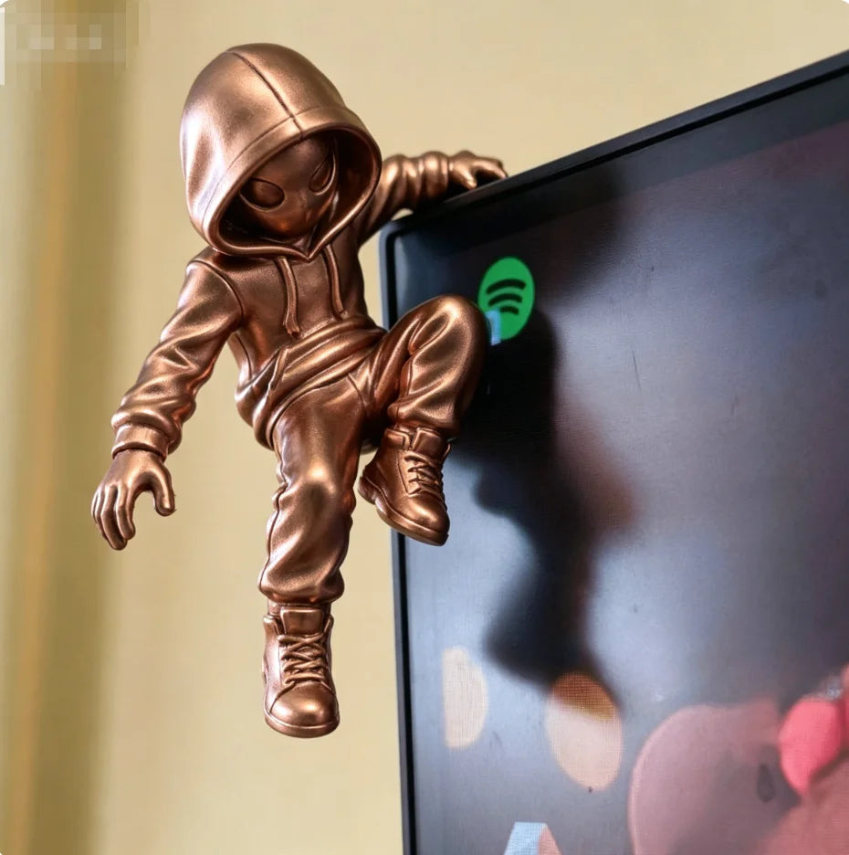 Climb Hoodie Alien Mini Statue 3D Printing Climbing Figure for Monitor Top Decor Weird Novelty Desk Edge Gaming Room Decor Gifts
